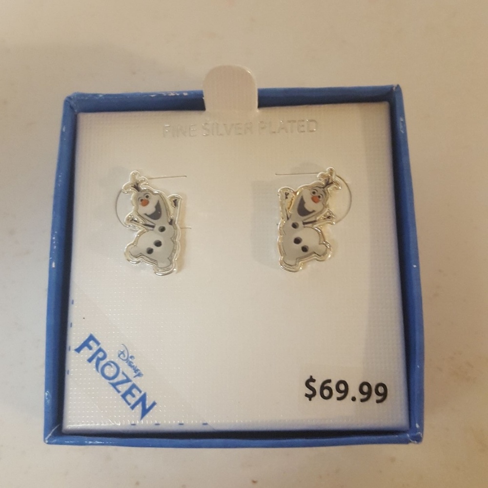 Fine silver plated Olaf earrings
